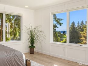 11216 NE 67th Street 4, Kirkland WA 98033