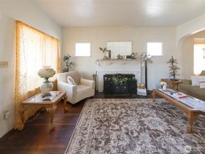1111 Maple Street, Everett WA 98201
