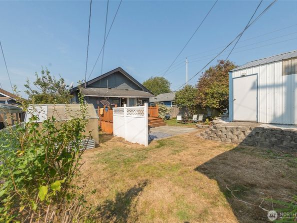 1111 Maple Street, Everett WA 98201
