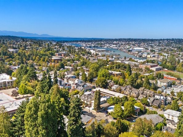 21 W Florentia Street, Seattle WA 98119