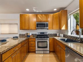 21 W Florentia Street, Seattle WA 98119