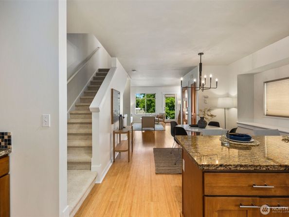 21 W Florentia Street, Seattle WA 98119
