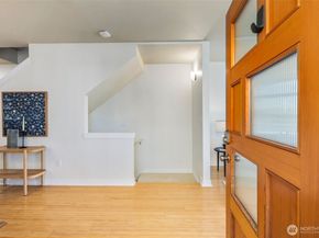 21 W Florentia Street, Seattle WA 98119