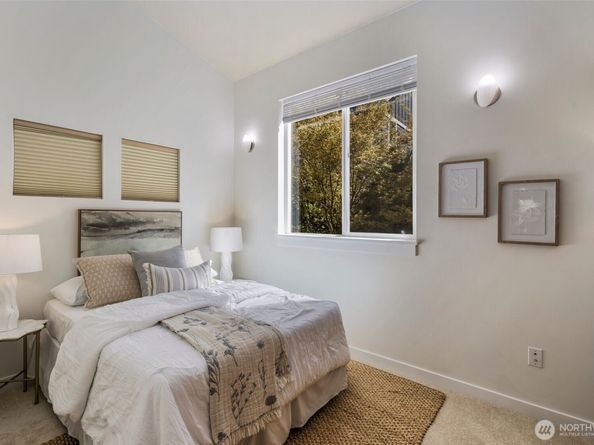 21 W Florentia Street, Seattle WA 98119