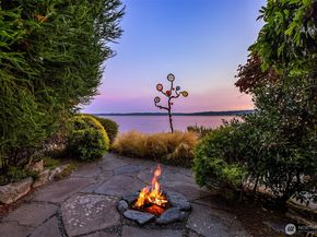 9889 NE South Beach Drive, Bainbridge Island WA 98110