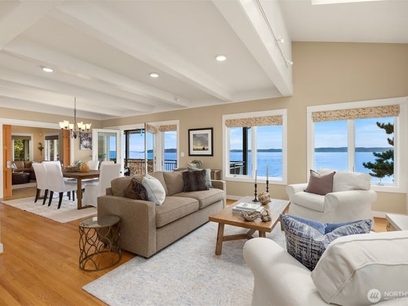 9889 NE South Beach Drive, Bainbridge Island WA 98110