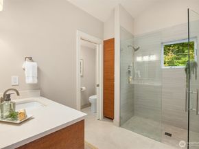 9889 NE South Beach Drive, Bainbridge Island WA 98110