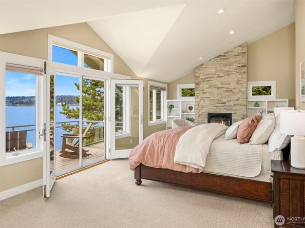 9889 NE South Beach Drive, Bainbridge Island WA 98110