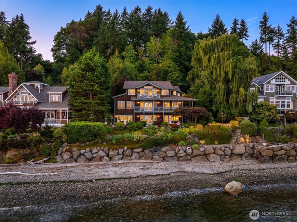 9889 NE South Beach Drive, Bainbridge Island WA 98110