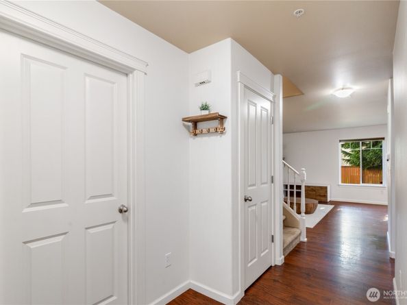 4122 214th Street SW D, Mountlake Terrace WA 98043