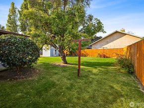 2104 S 253rd Street, Des Moines WA 98198