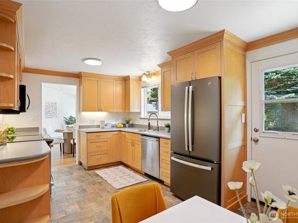 23325 97th Place W, Edmonds WA 98020