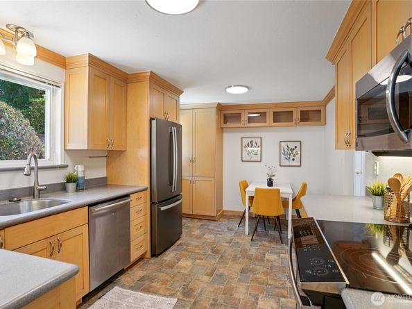 23325 97th Place W, Edmonds WA 98020