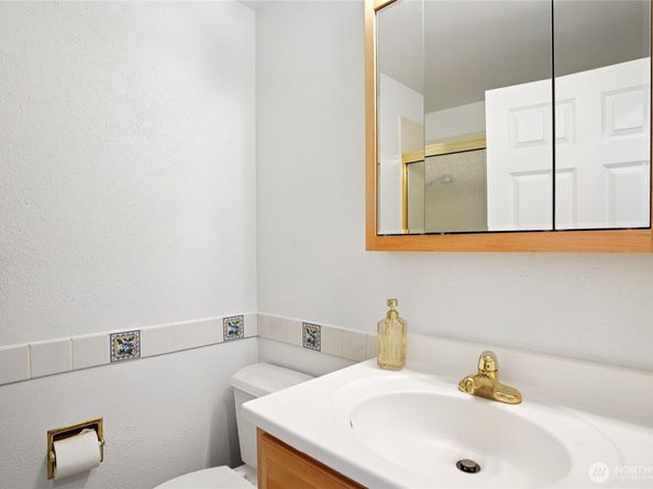 23325 97th Place W, Edmonds WA 98020