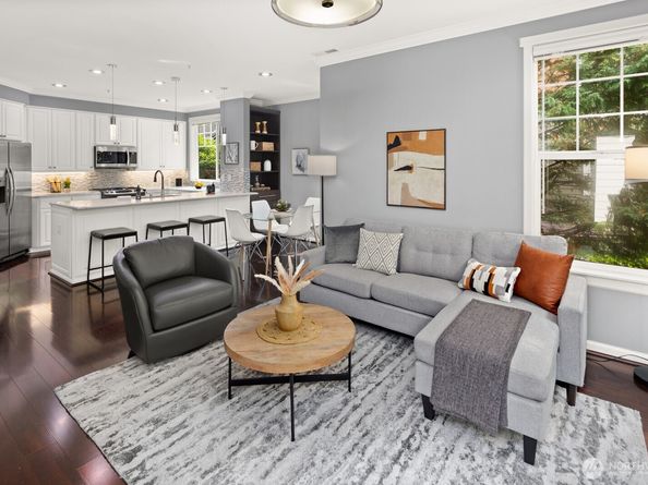 12170 NE 24th Street 211, Bellevue WA 98005