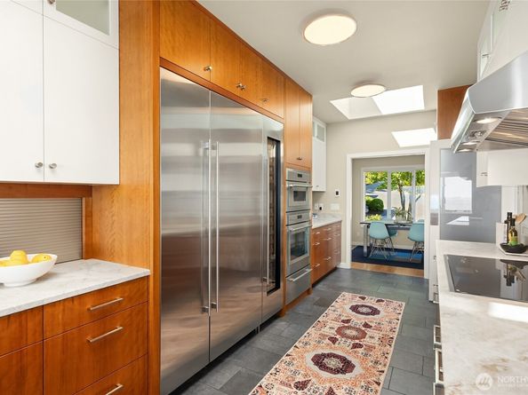 1850 Beans Bight Road NE, Bainbridge Island WA 98110