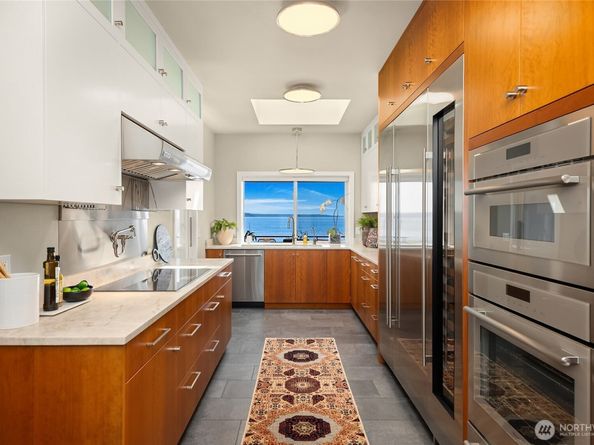 1850 Beans Bight Road NE, Bainbridge Island WA 98110