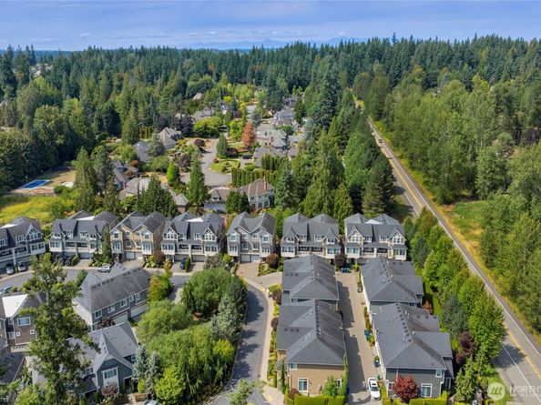17615 NE 128th Street A, Redmond WA 98052