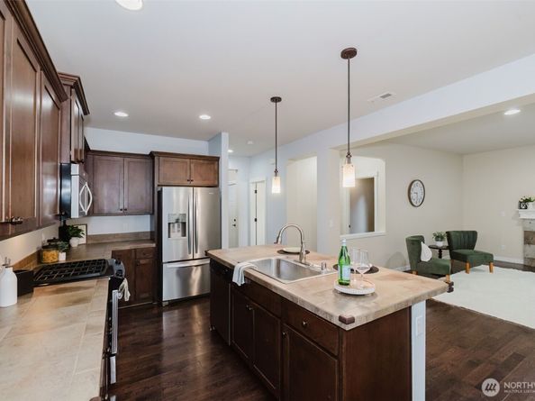 4460 NW Arriva Way, Silverdale WA 98383