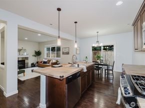 4460 NW Arriva Way, Silverdale WA 98383