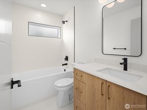 918 28th Avenue S F, Seattle WA 98144