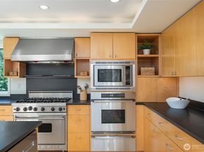 4660 NE 89th Street, Seattle WA 98115