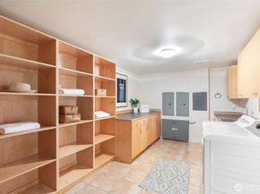 4660 NE 89th Street, Seattle WA 98115