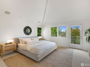 4660 NE 89th Street, Seattle WA 98115