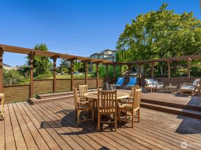 4660 NE 89th Street, Seattle WA 98115
