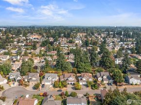 20322 102nd Avenue SE, Kent WA 98031