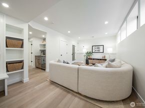 4338 NE 58th Street, Seattle WA 98105