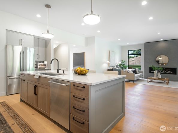 4338 NE 58th Street, Seattle WA 98105