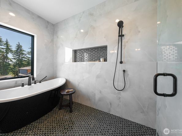 4338 NE 58th Street, Seattle WA 98105