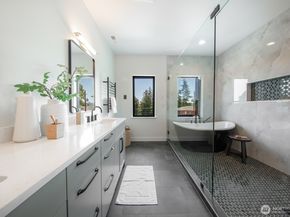 4338 NE 58th Street, Seattle WA 98105