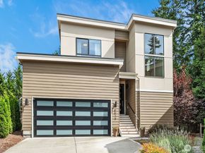 8015 NE 116th Place, Kirkland WA 98034