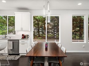 8015 NE 116th Place, Kirkland WA 98034