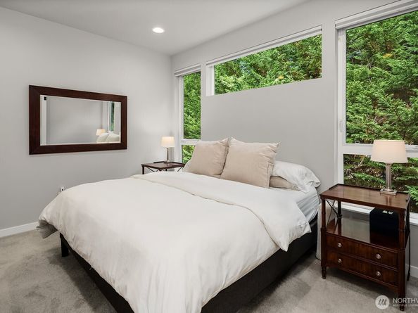 8015 NE 116th Place, Kirkland WA 98034