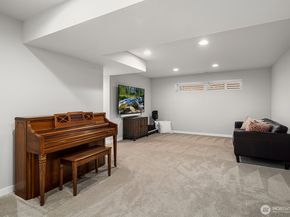 8015 NE 116th Place, Kirkland WA 98034
