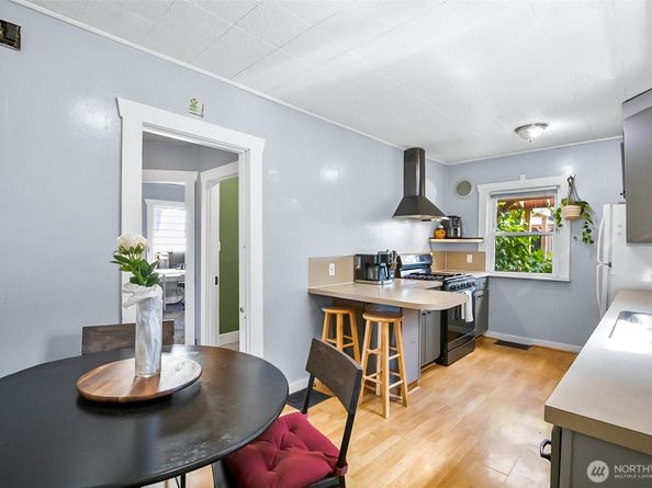 3503 Rockefeller Avenue, Everett WA 98201