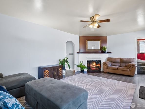 3503 Rockefeller Avenue, Everett WA 98201