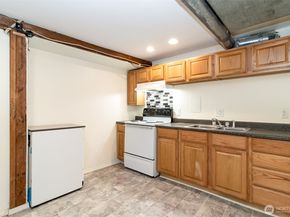 3503 Rockefeller Avenue, Everett WA 98201