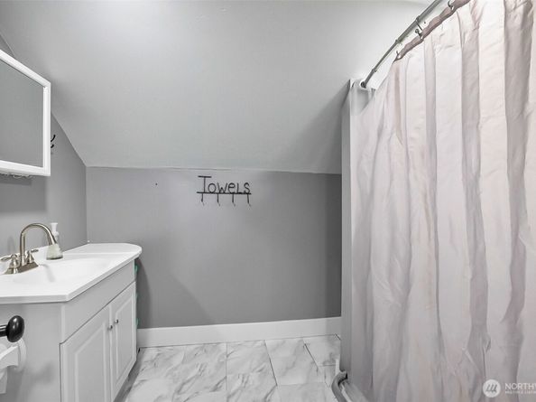 3503 Rockefeller Avenue, Everett WA 98201