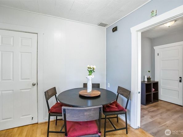 3503 Rockefeller Avenue, Everett WA 98201