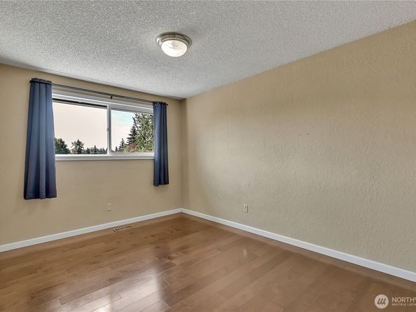 3114 SW 313th Place, Federal Way WA 98023
