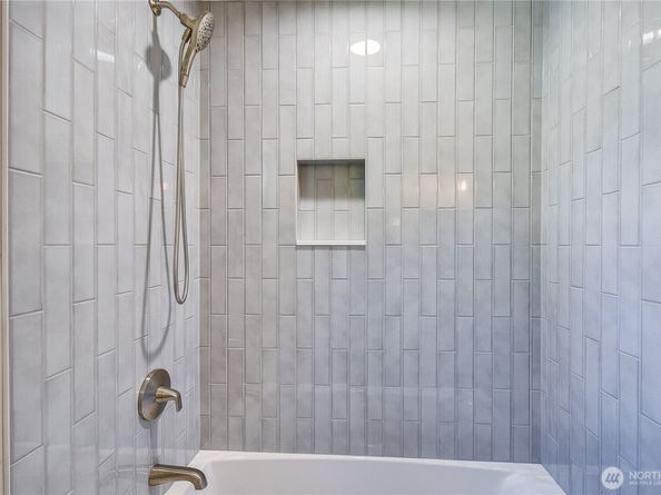 19417 153rd Ave NE, Woodinville WA 98072