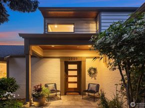 2009 30th Avenue W, Seattle WA 98199