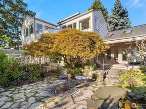 2009 30th Avenue W, Seattle WA 98199