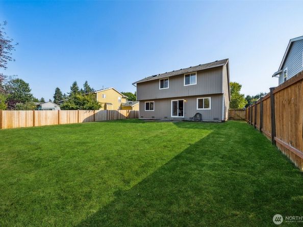 1964 SW 352nd Street, Federal Way WA 98023