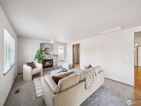 1964 SW 352nd Street, Federal Way WA 98023