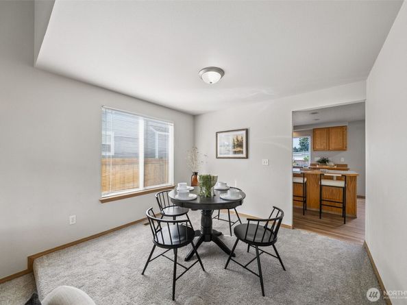 1964 SW 352nd Street, Federal Way WA 98023